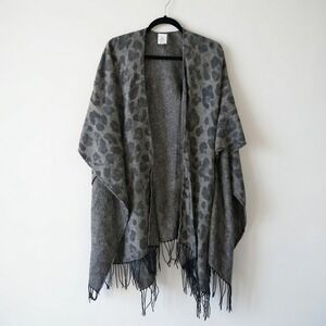 Woolrich Grey Leopard Print Poncho Wrap Fringe Trim One Size Animal Print Shawl